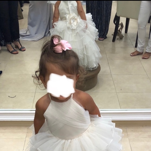 COPY - Joan Calabrese for Mon Cheri flower girl … - Picture 4 of 10